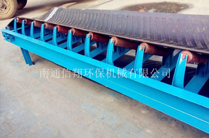 皮帶輸送機(jī)
